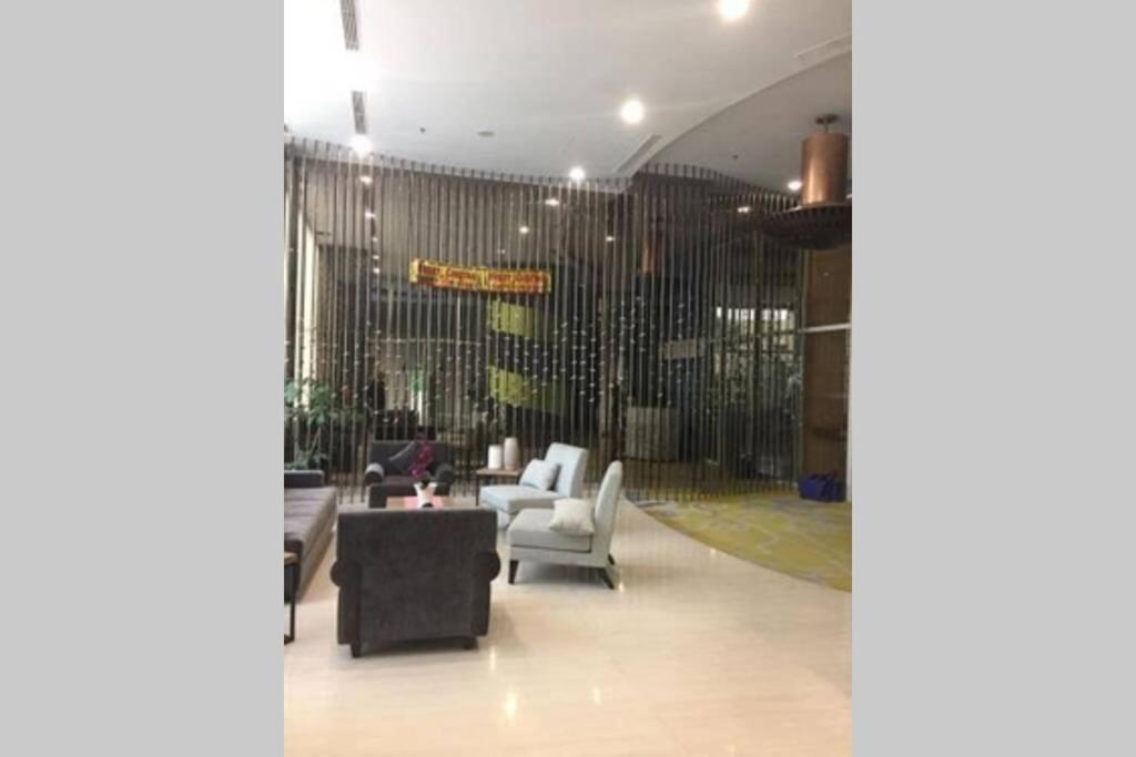 1 Bedroom Apartment Near Central Park Mall Джакарта Екстер'єр фото