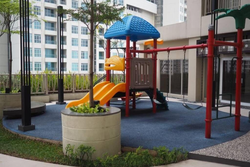 1 Bedroom Apartment Near Central Park Mall Джакарта Екстер'єр фото